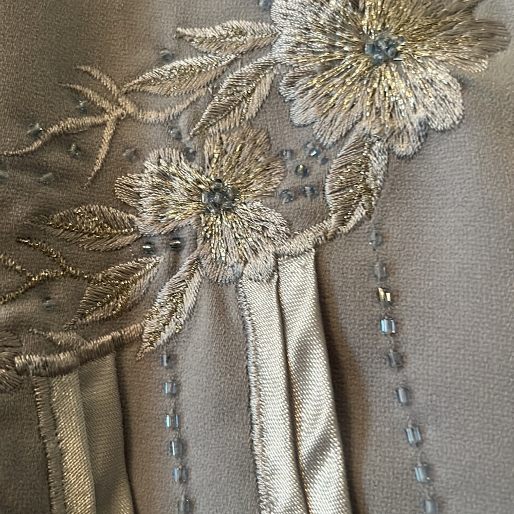 Suit - Picture 6 of 14
